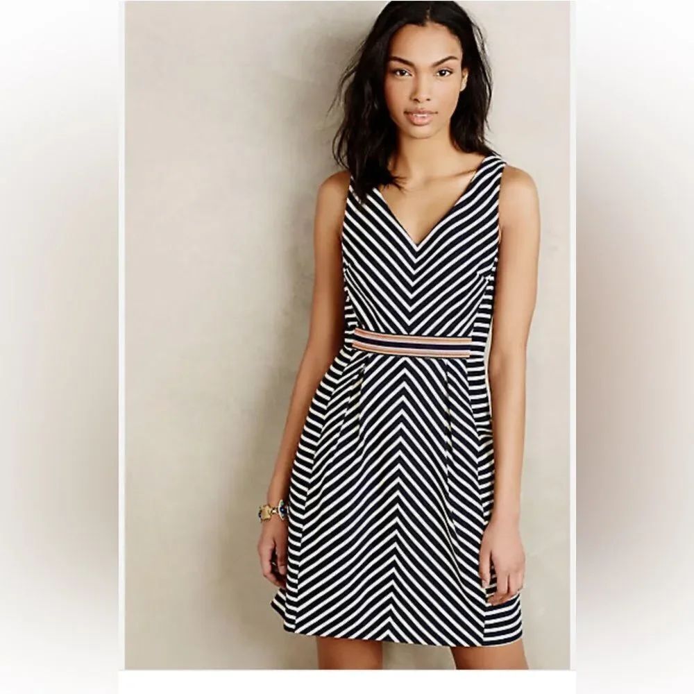 ANTHROPOLOGIE MAEVE NAVY MITERED STRIPED DRESS SZ 00P
